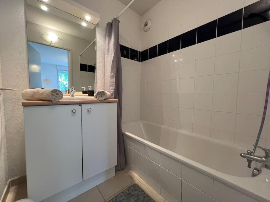 Apartament T2 Calme Et Paisible Parking Carcassonne Zewnętrze zdjęcie